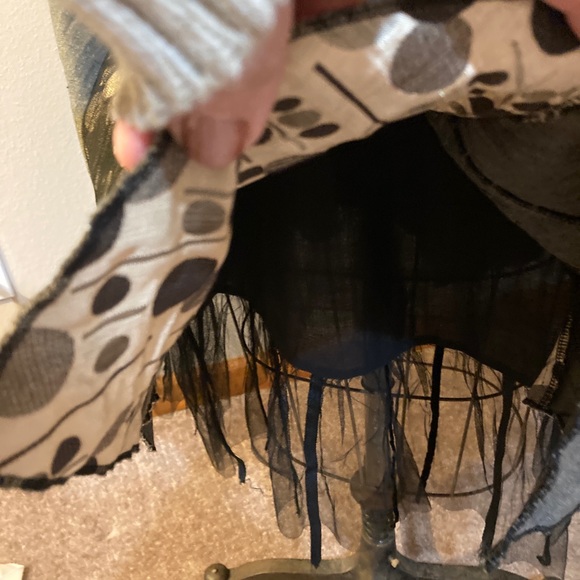 Low waist patchwork skirt w netting and liner - Picture 2 of 6